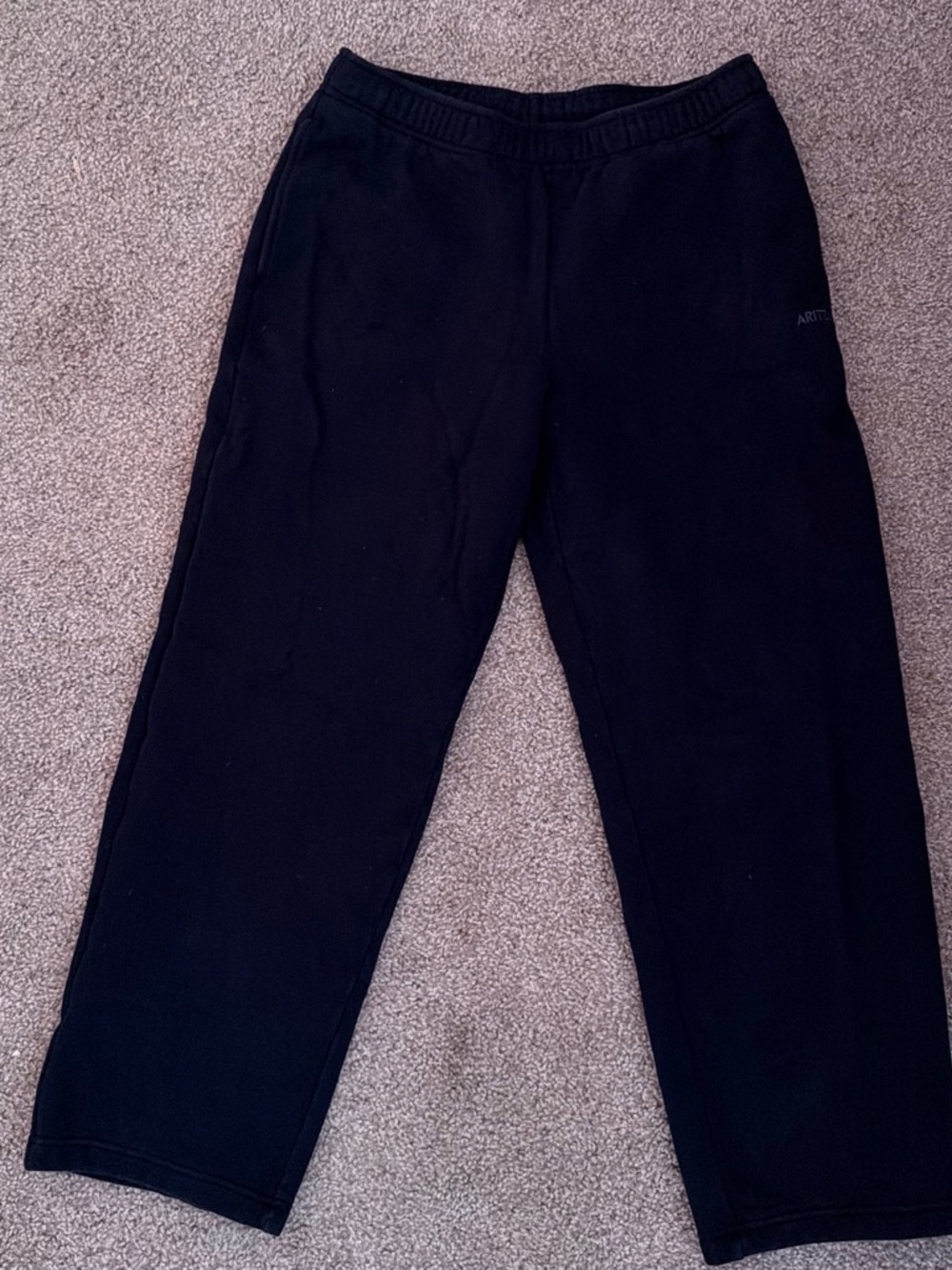 Aritzia Navy Relaxed Sweatpants